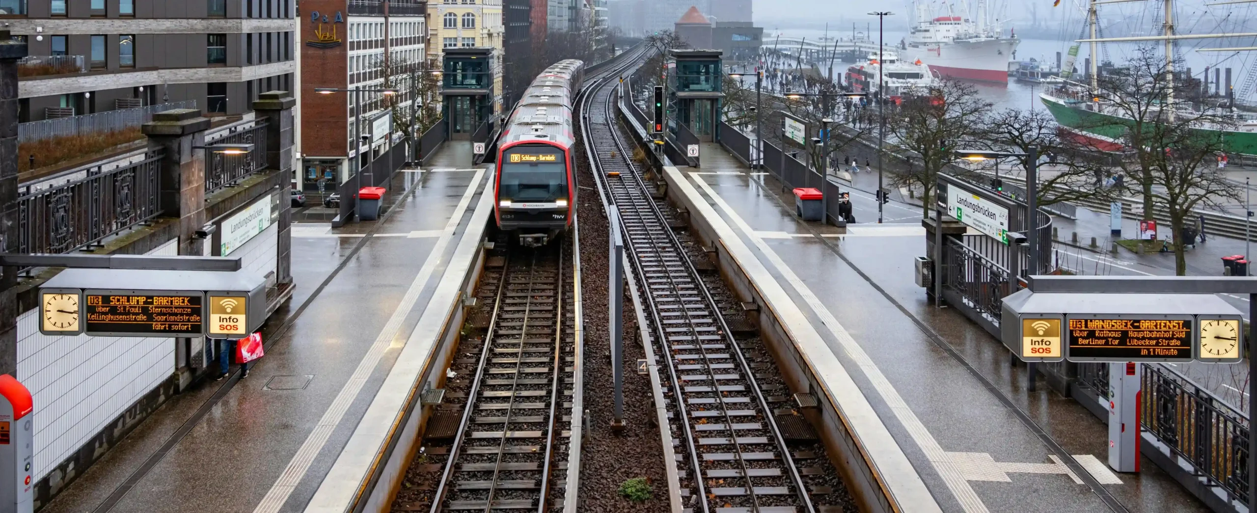 German Public Transport Announcements and Signs Explained
